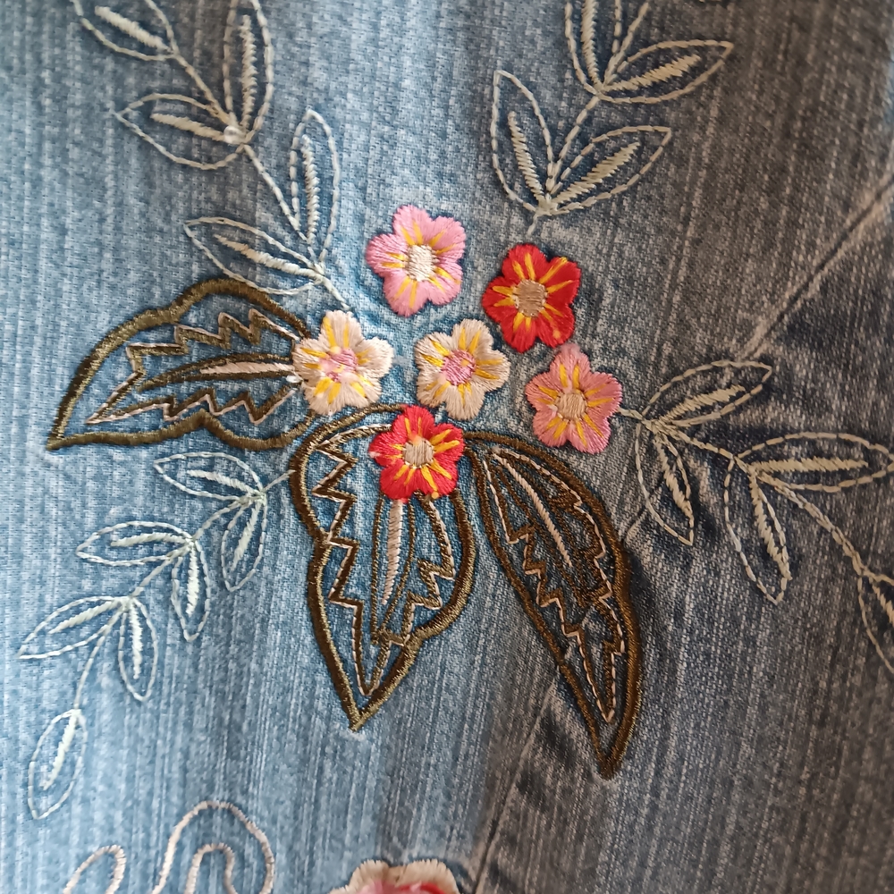 Aloya Women's Floral Embroidered Denim Jacket - Picture 6 of 6